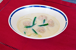 チキンボールのあっさりこめ粉ミルクスープ