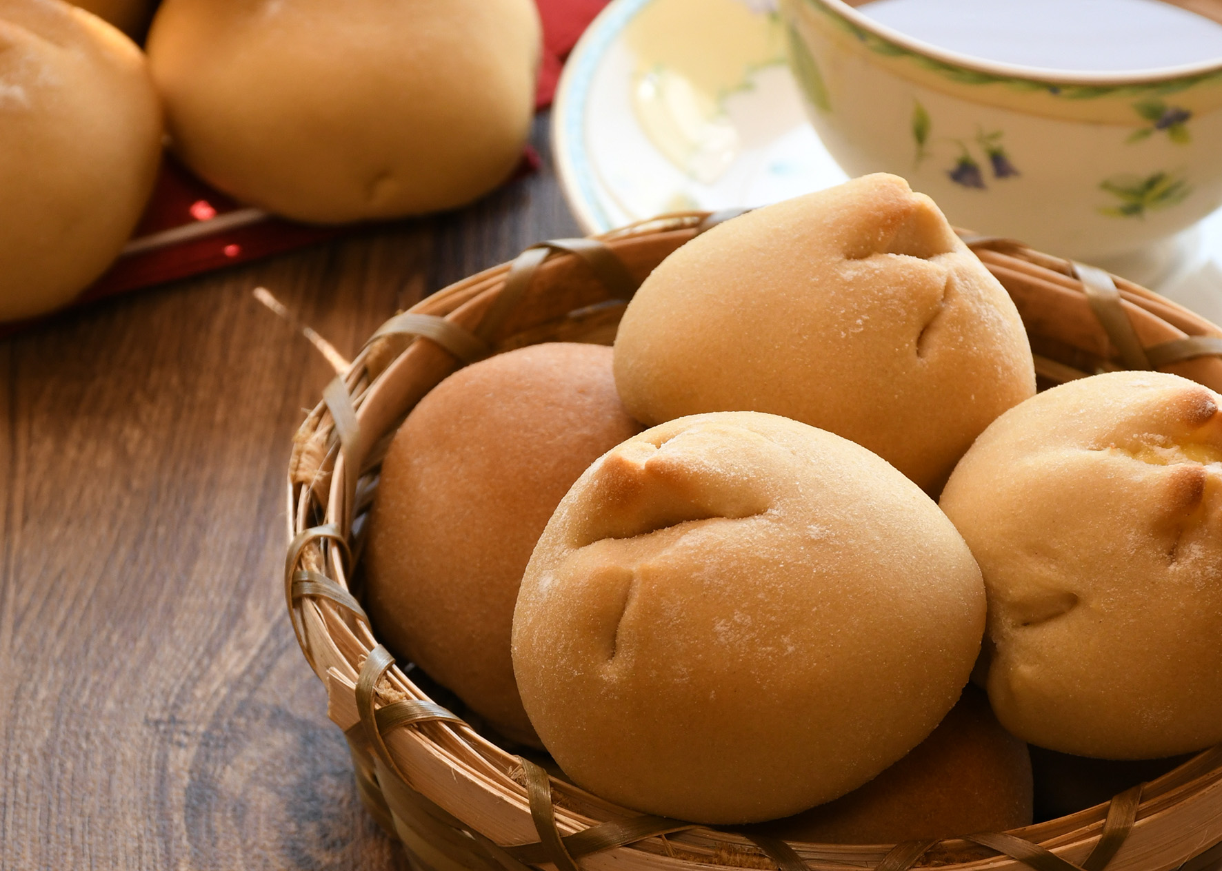 こめ粉チーズパン