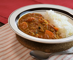 こめ粉の無水トマトカレー