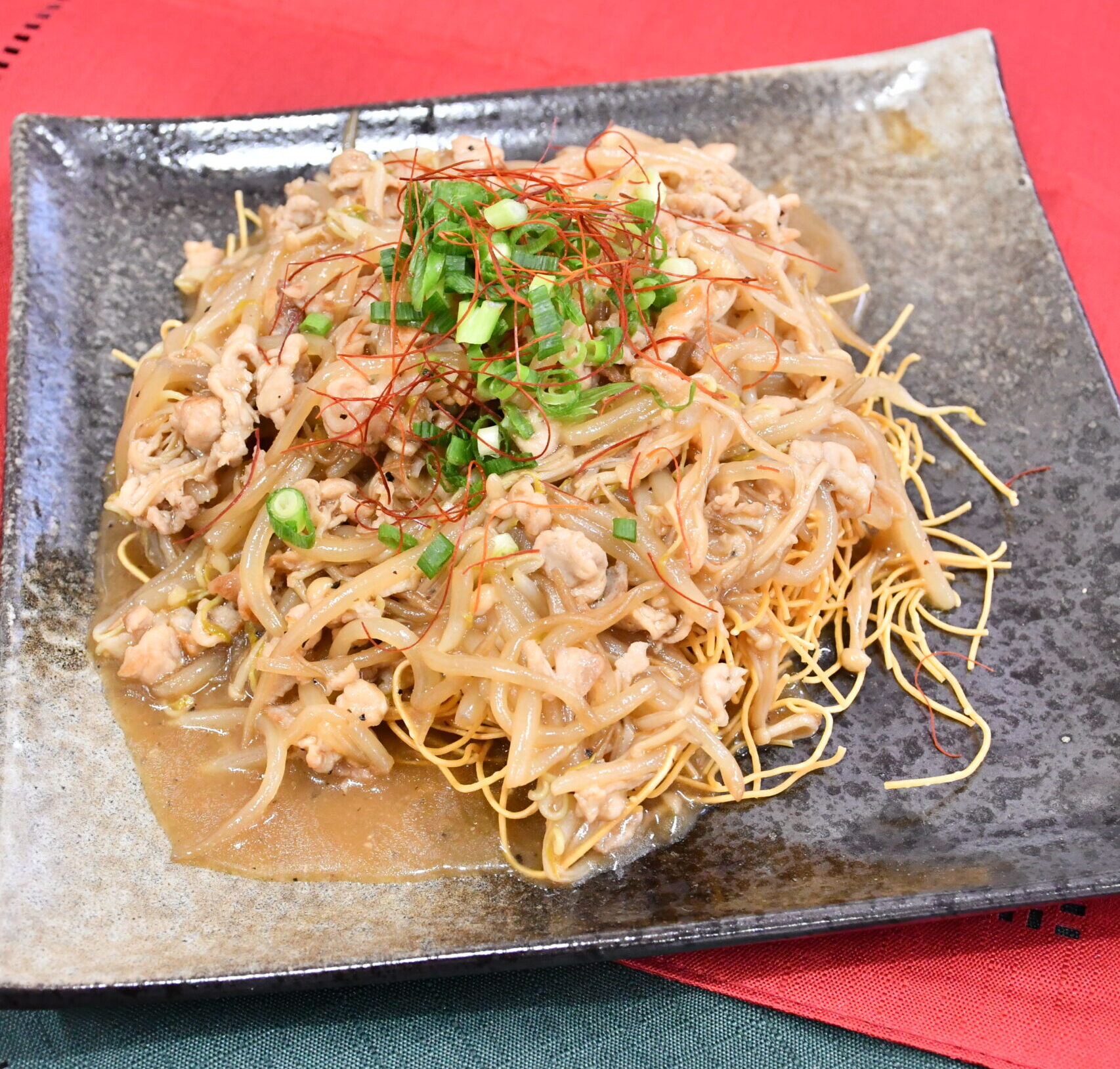 米粉でもやしあんかけ焼きそば